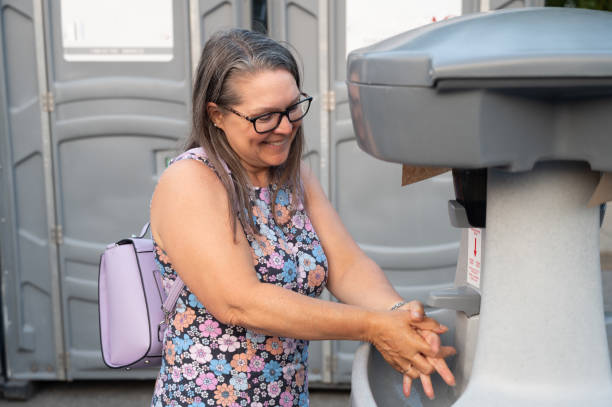 Best Best portable toilet rental  in Des Moines, WA
